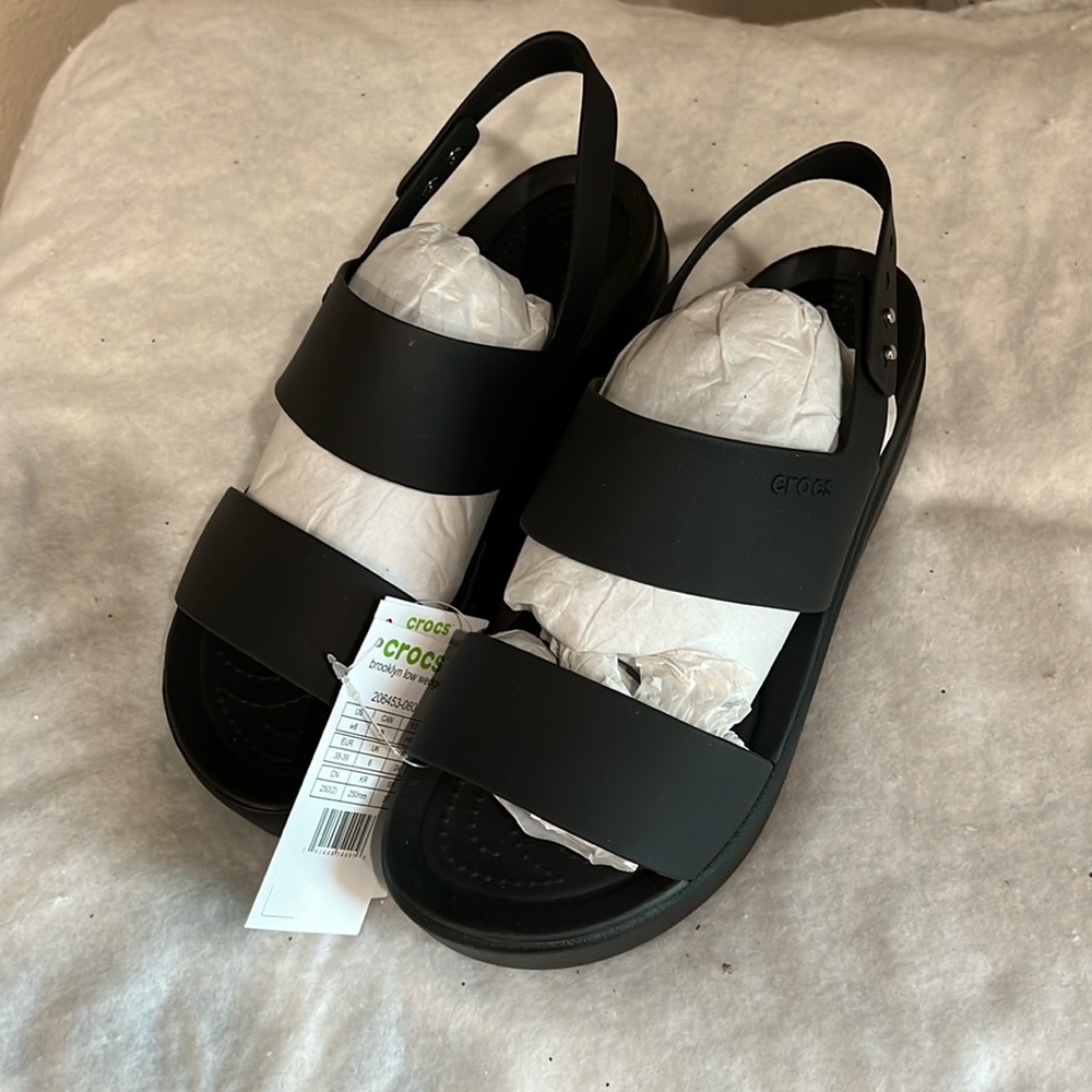 Size 8 CROCS brand new